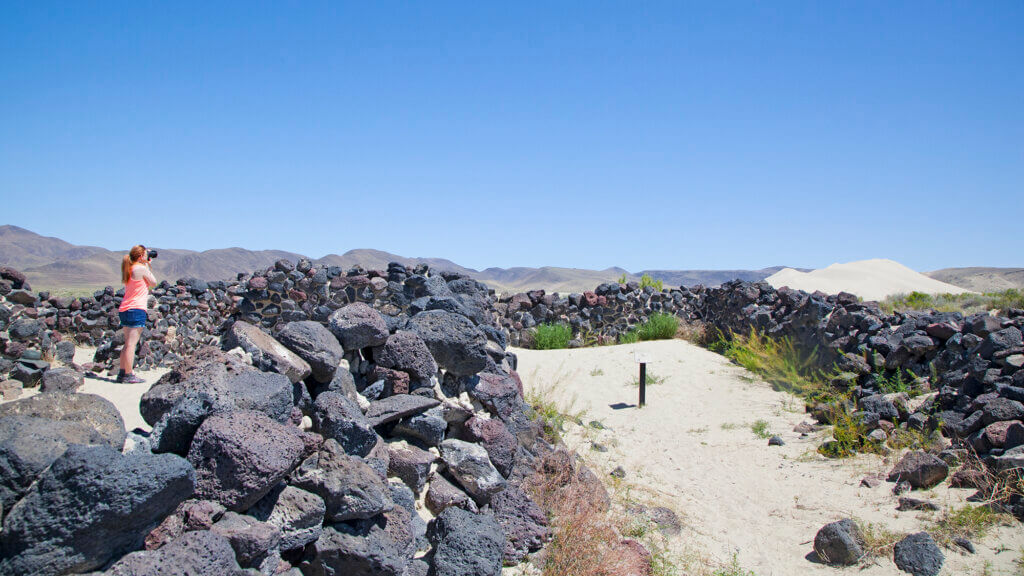 pony express station at moutain of sand 