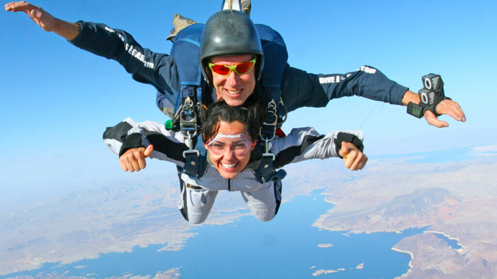 tandem sky divers