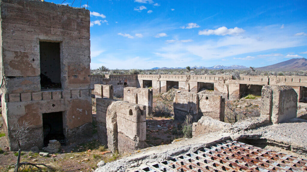 metropolis hotel ruins