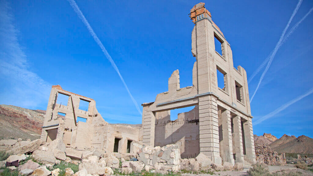 Rhyolite Ghost Town In Nevada Will Give You All The Spooky Summer Thrills -  Narcity