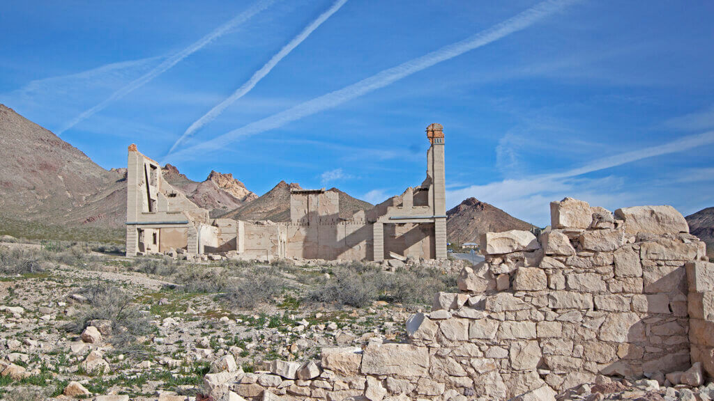 Rhyolite Ghost Town In Nevada Will Give You All The Spooky Summer Thrills -  Narcity