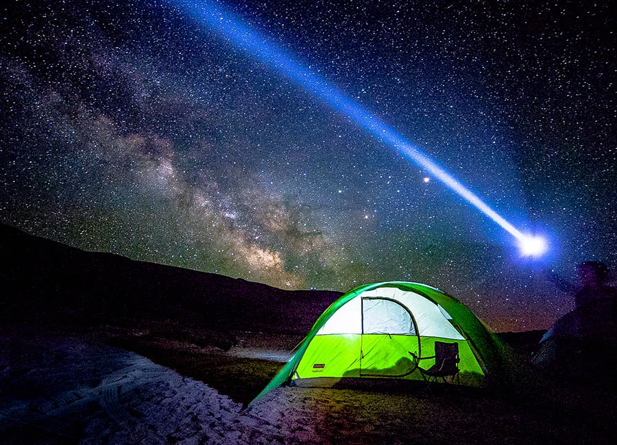 shooting star while stargazing at sand mountain
