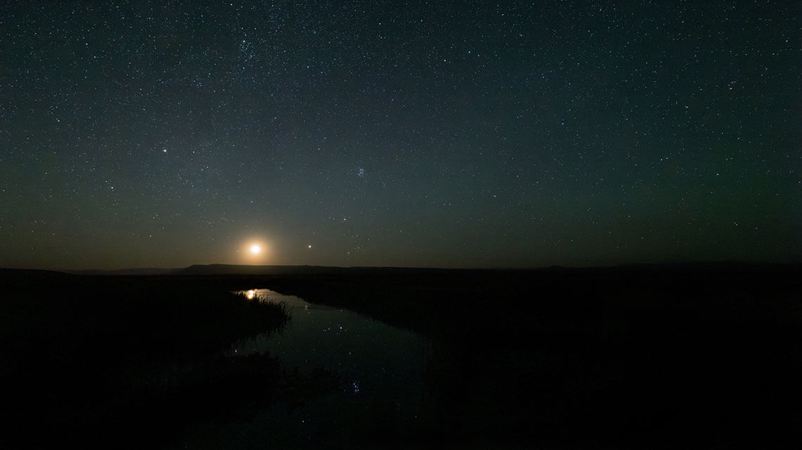 stargazing view of massacre rim from vya nevada
