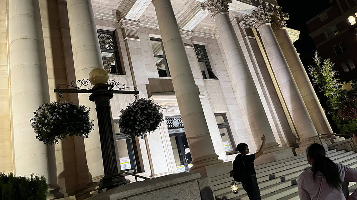 reno ghosts tour outside washoe county courthouse