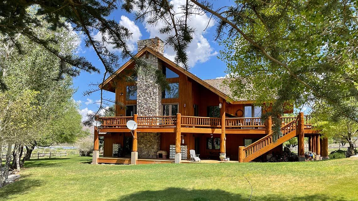 Ely Duck Creek Lodge