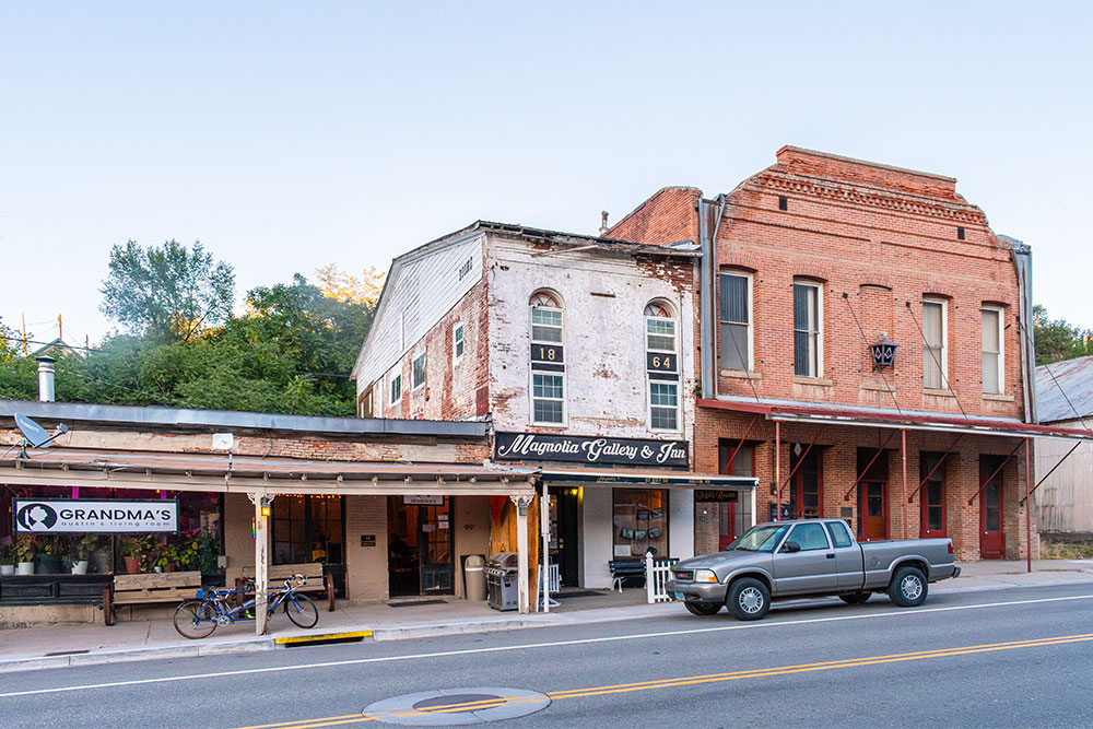 Grandma's Restaurant and Magnolia Gallery & Inn on main street Austin. Historic buildings.