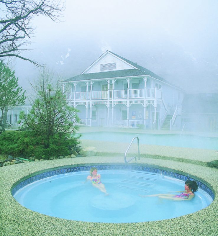 Genoa Lakes, Club & Resort