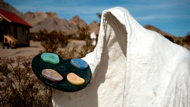 guided walking tour of goldwell open air museum in beatty nevada