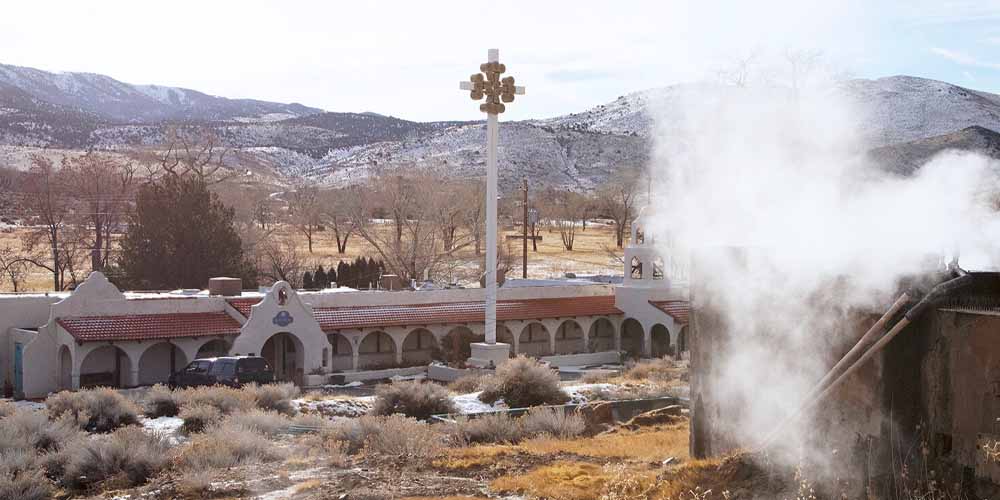 exterior of steamboat hot springs healing center and spa