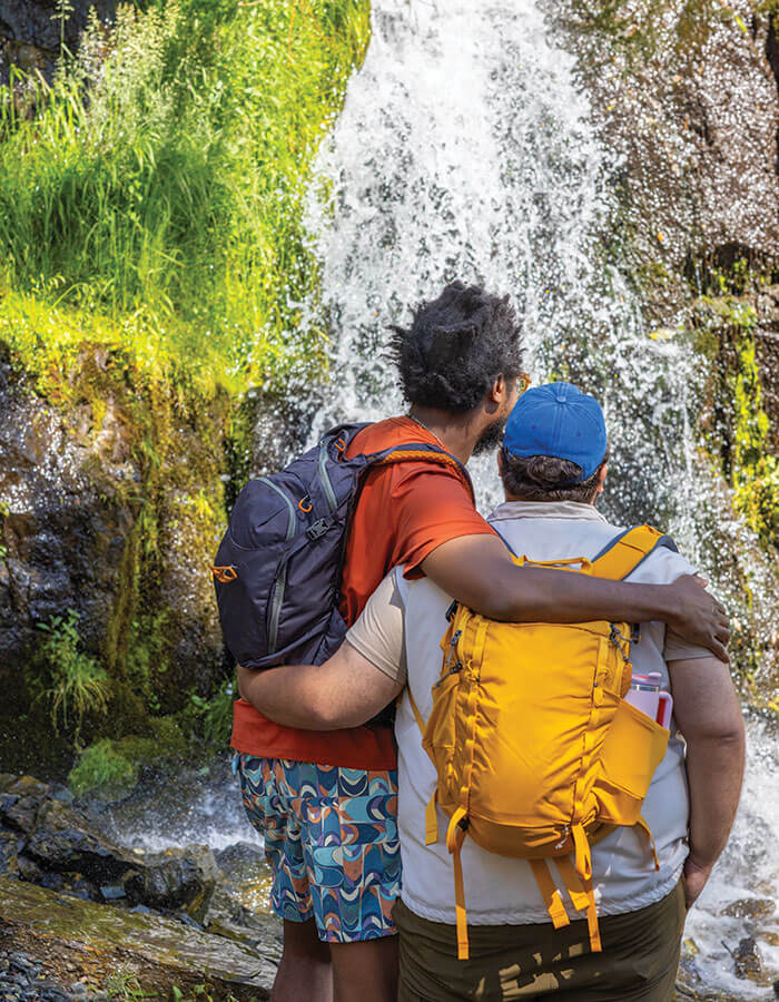 couple at kings canyon waterfall in carson city nevada