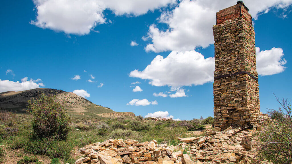 hamilton ghost town chimney