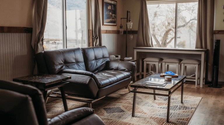 living room of bunker hill hideaway motel and rv park in kingston nevada