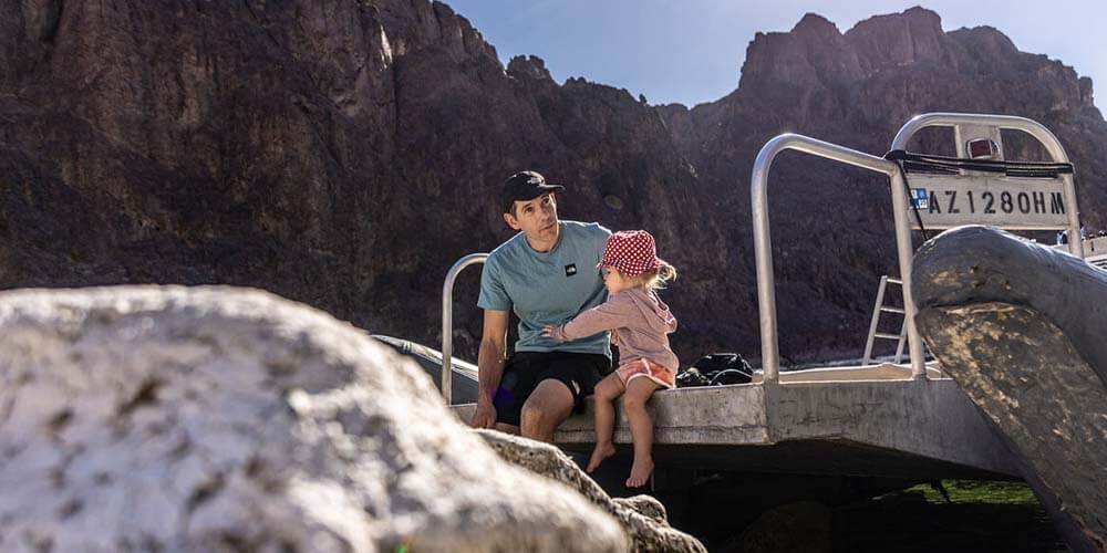 alex honnold and daughter at hoover dam rafting adventures