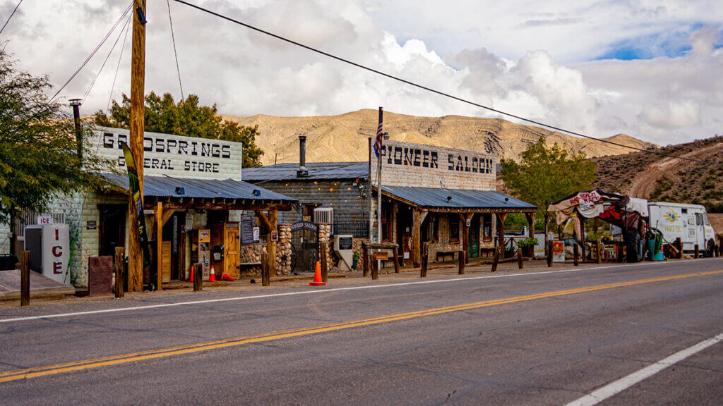 Exterior view of Pioneer Saloon by Dinorah Arambula