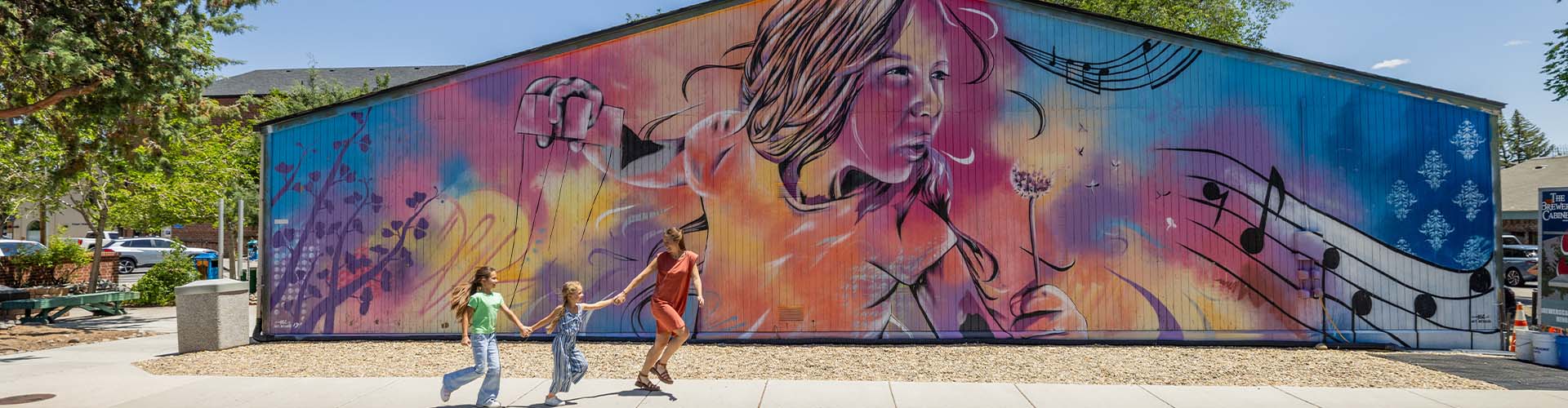 mural in carson city